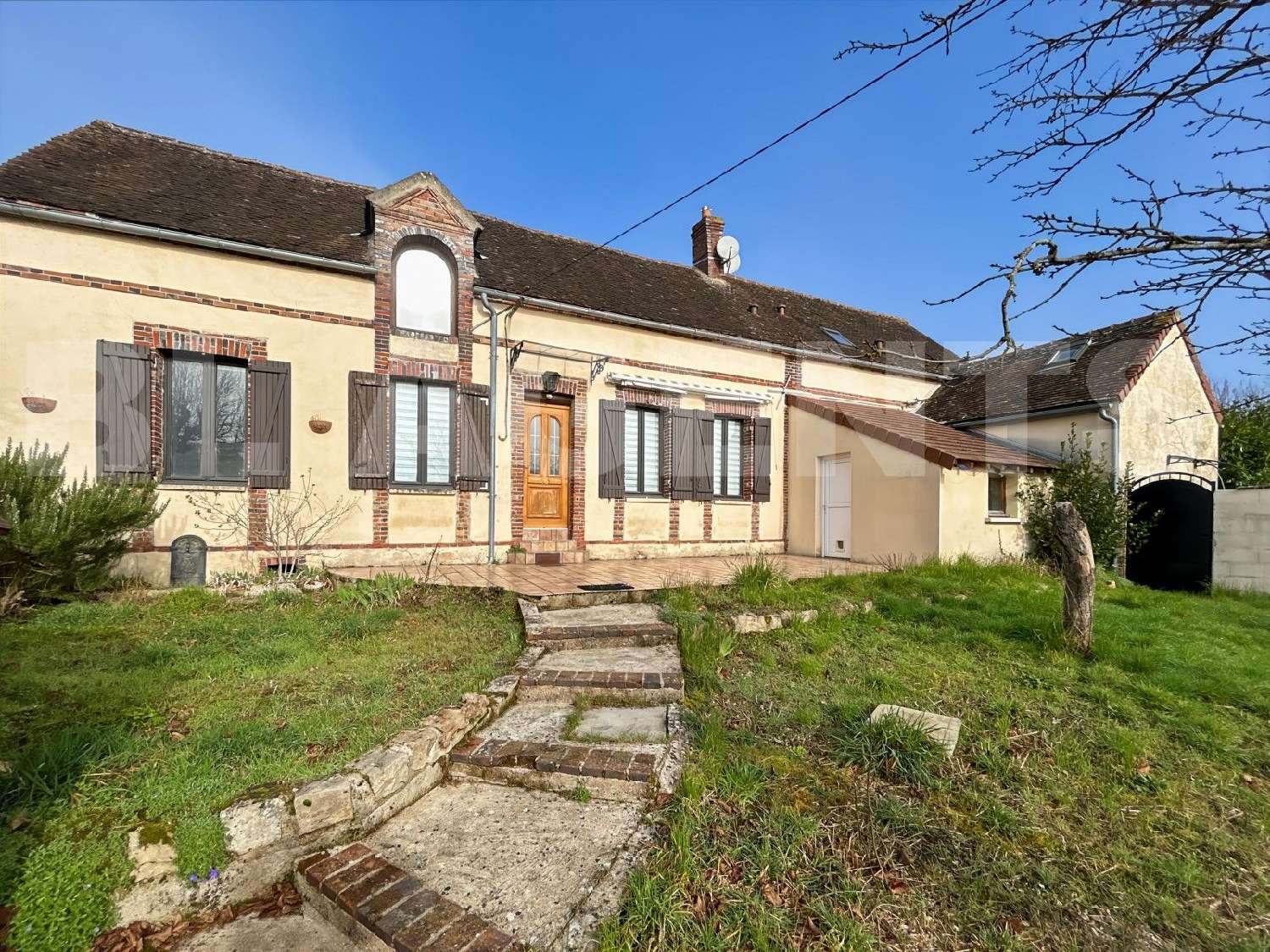  te koop huis Saligny Yonne 1