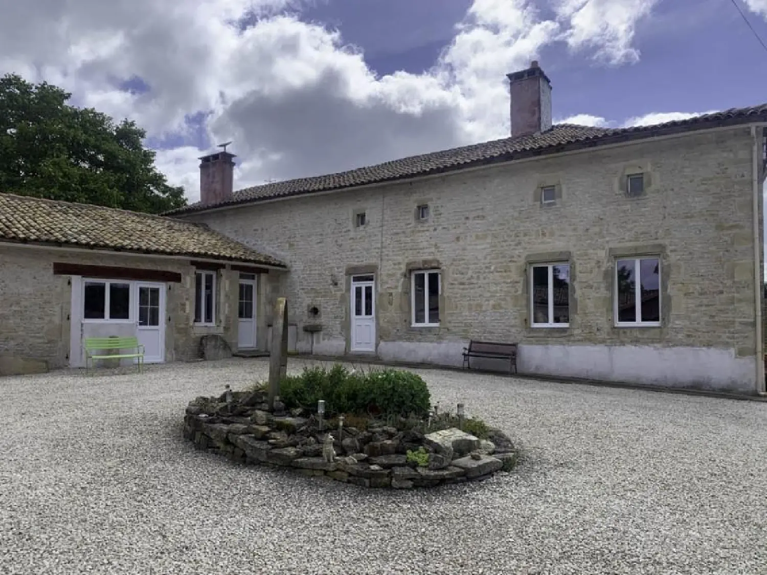  à vendre maison Sauzé-Vaussais Deux-Sèvres 1