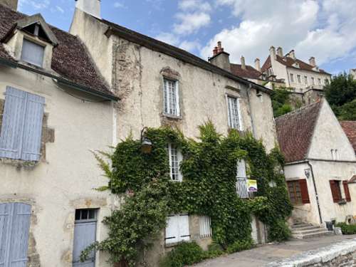 Semur-en-Auxois Côte-d'Or huis foto 7143617