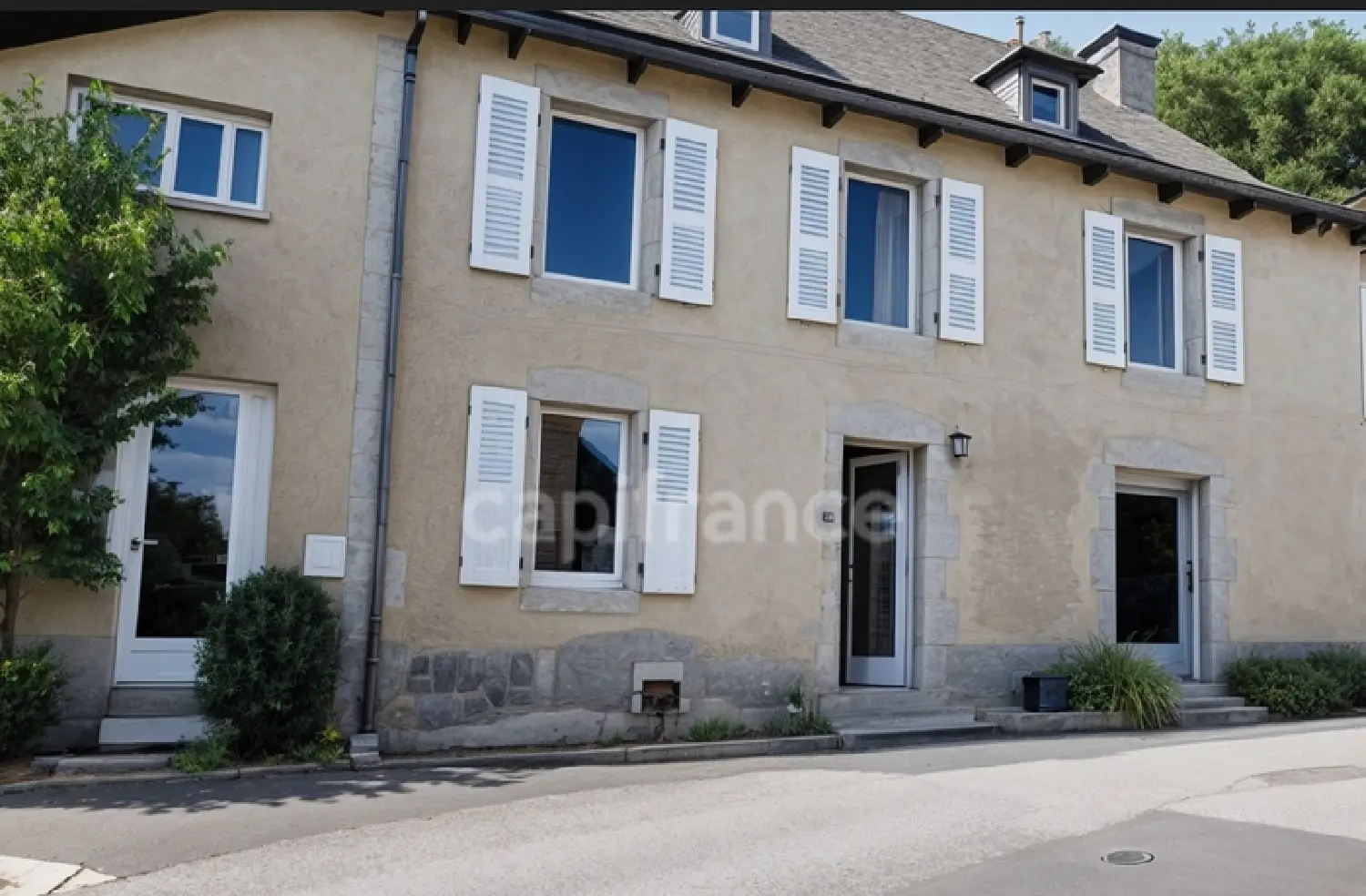  en venta casa Sénezergues Cantal 1