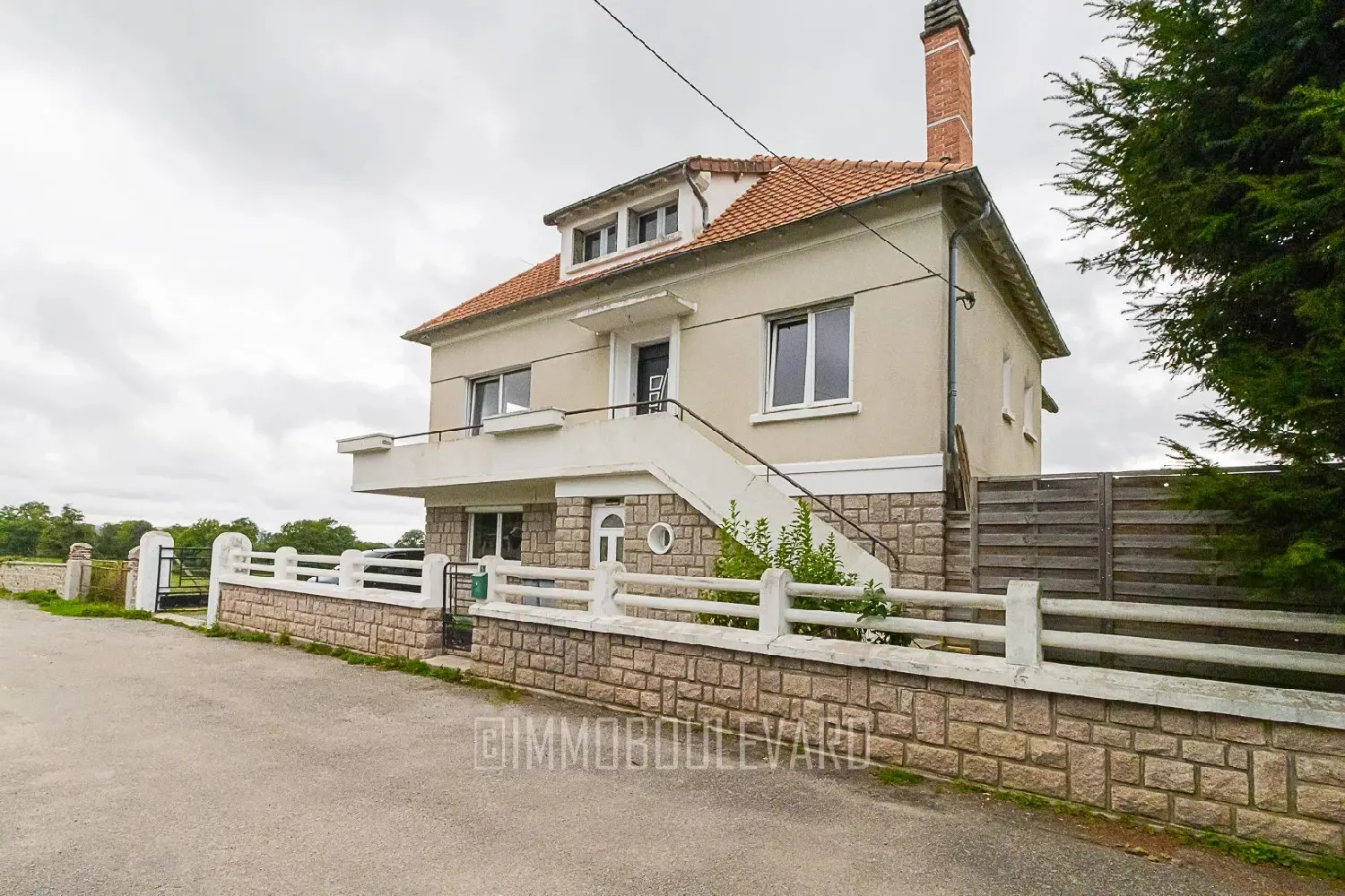  te koop huis Treignat Allier 1