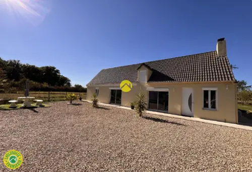 Uzay-le-Venon Cher huis foto