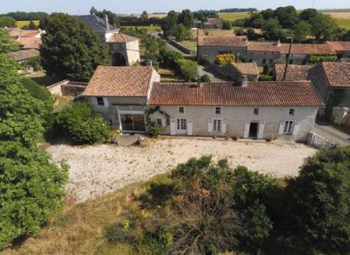 Villefagnan Charente huis foto 7138462