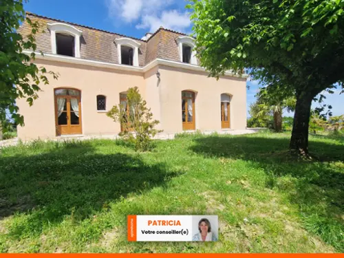 Cambes Lot-et-Garonne Bürgerhaus Bild 7132897