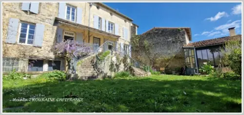 Saint-Maixent-l'École Deux-Sèvres herenhuis foto 7133578