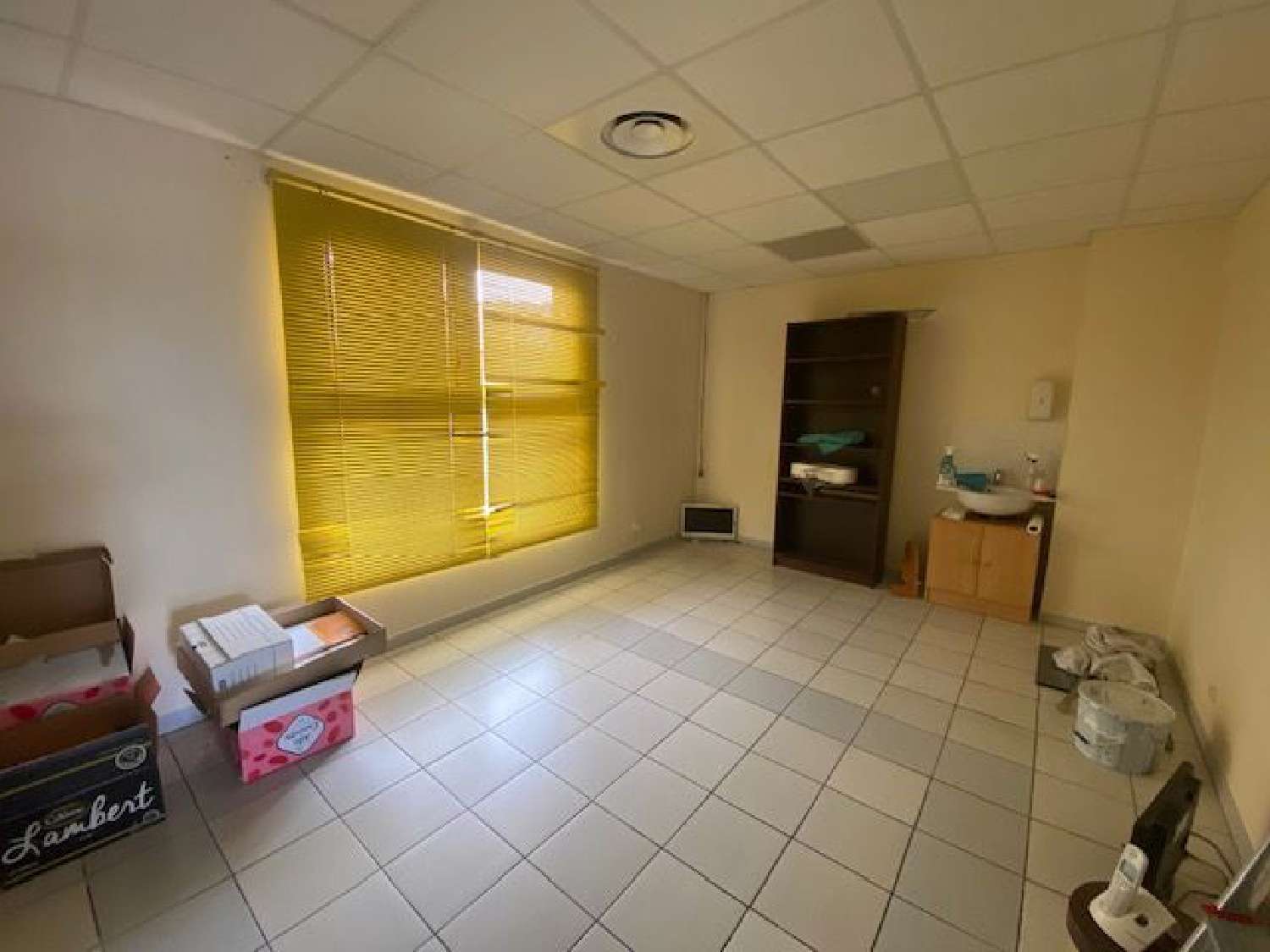  for sale office Plan-de-Cuques Bouches-du-Rhône 1