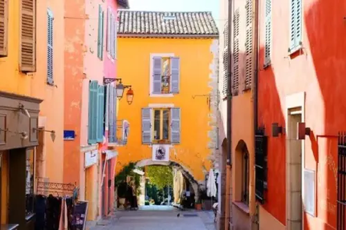 Valbonne Alpes-Maritimes restaurant foto 7130295