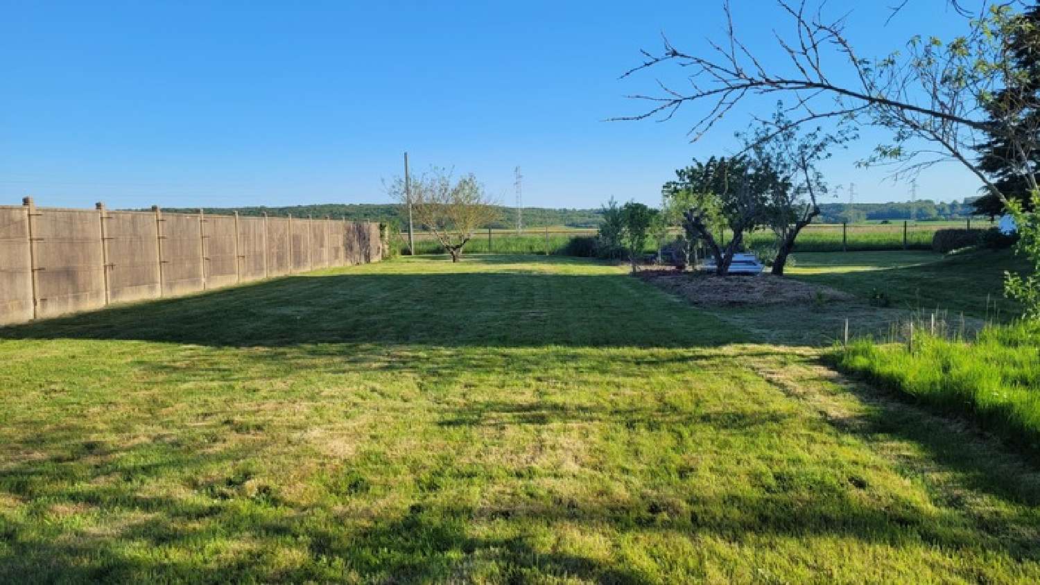 te koop terrein Avrainville Essonne 2