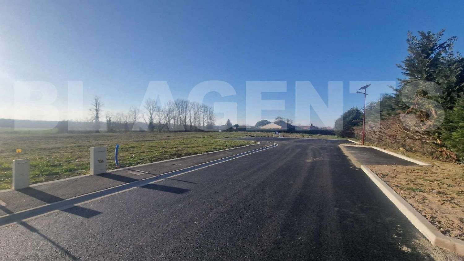  te koop terrein Castelsarrasin Tarn-et-Garonne 1