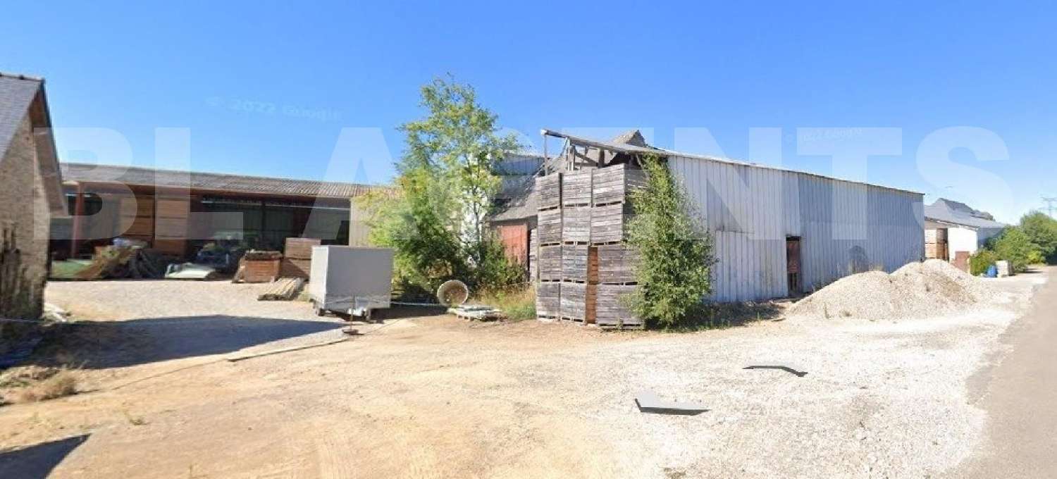  te koop terrein Commer Mayenne 1