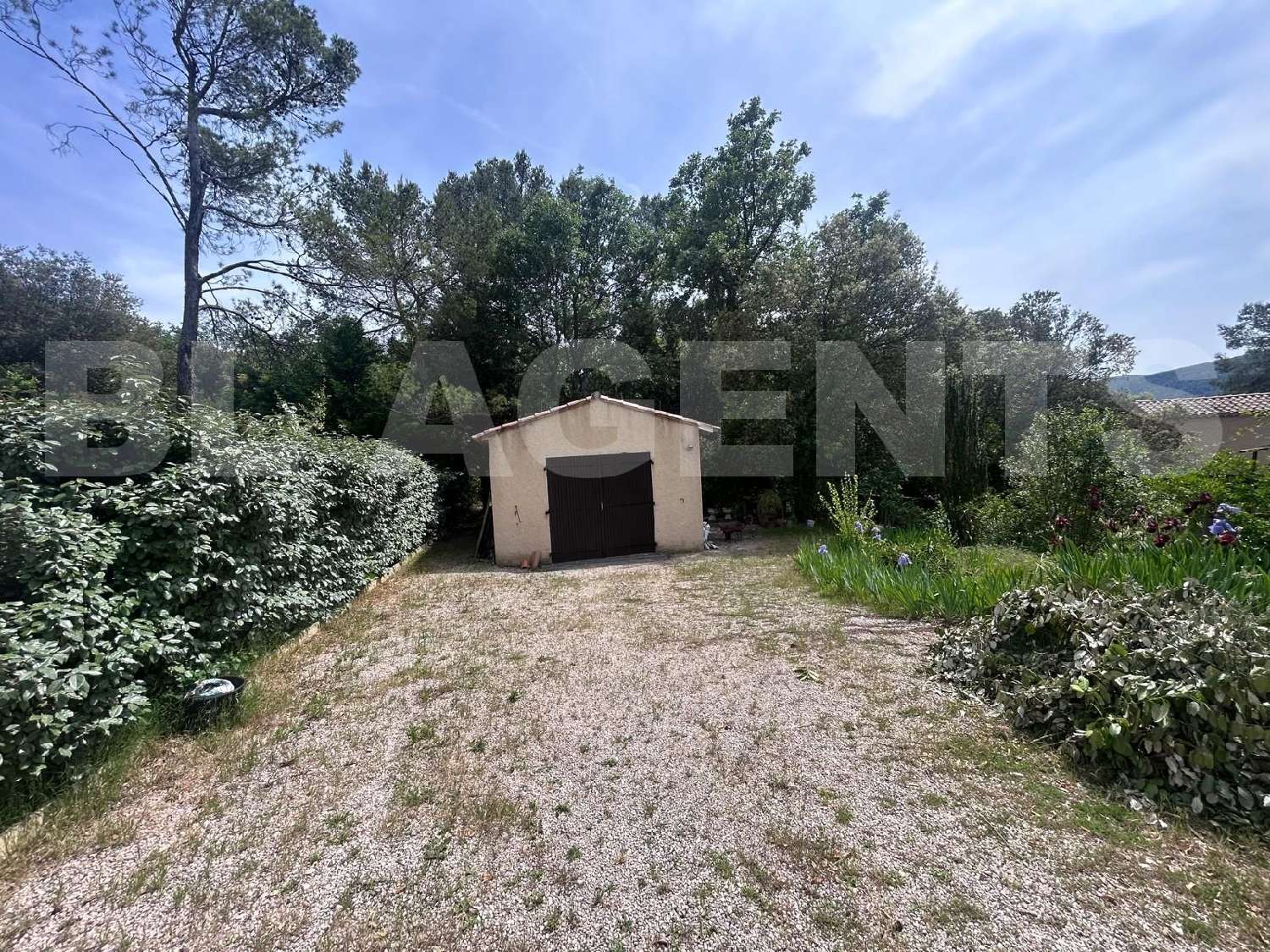  te koop terrein La Roquebrussanne Var 1