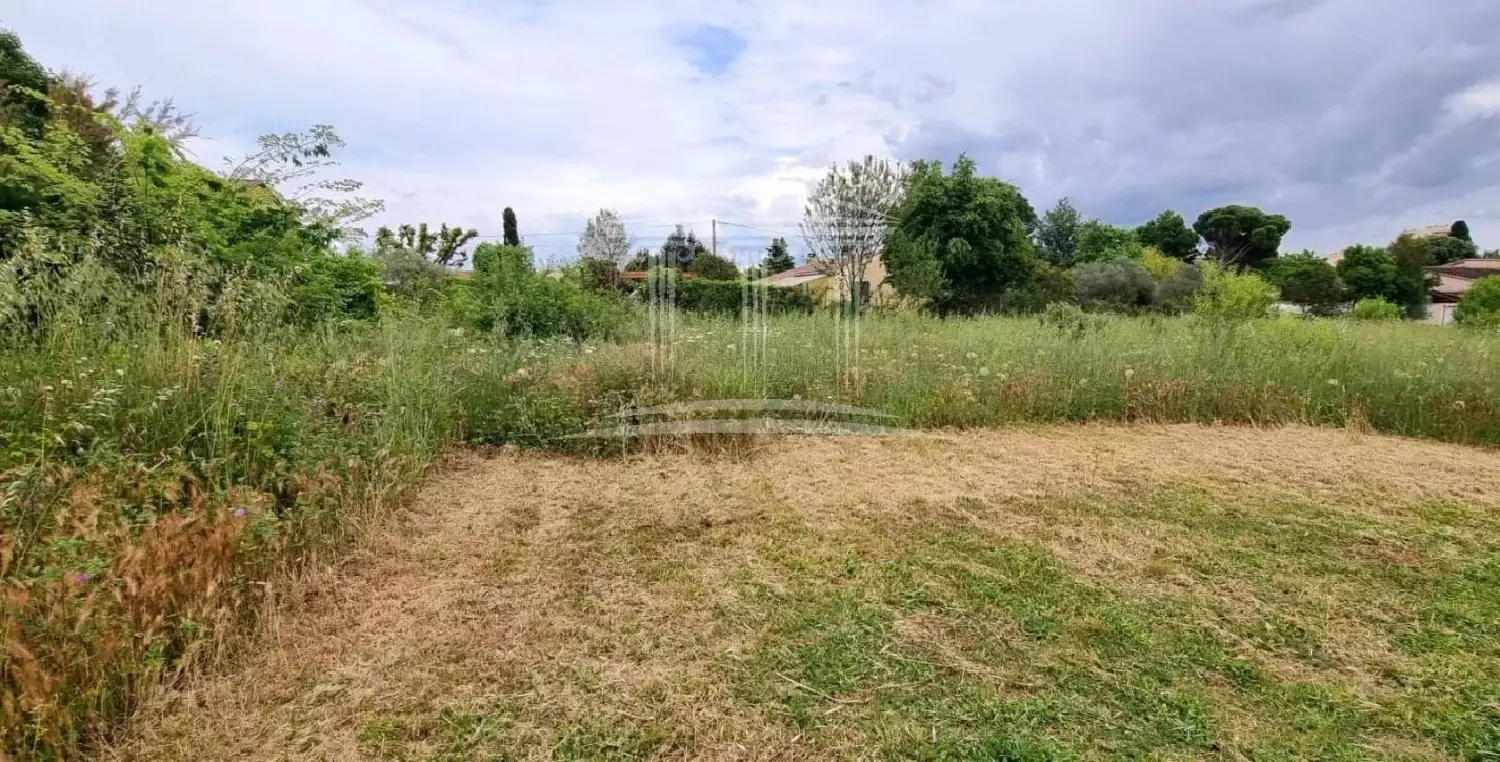 en venta terreno Sorgues Vaucluse 2