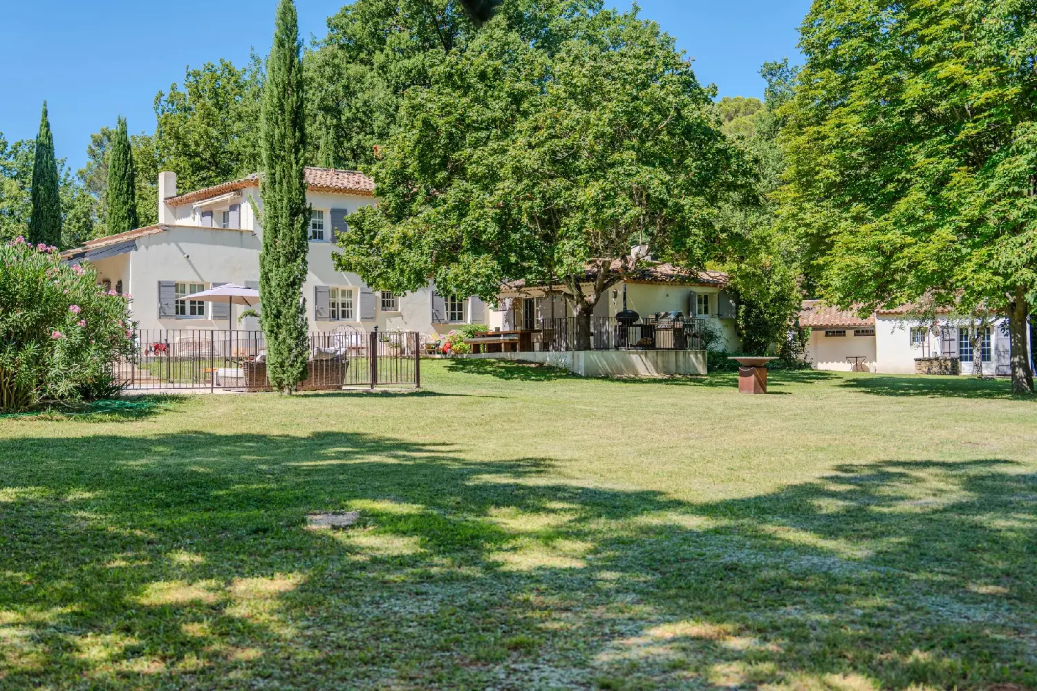  te koop villa Aix-en-Provence Bouches-du-Rhône 2