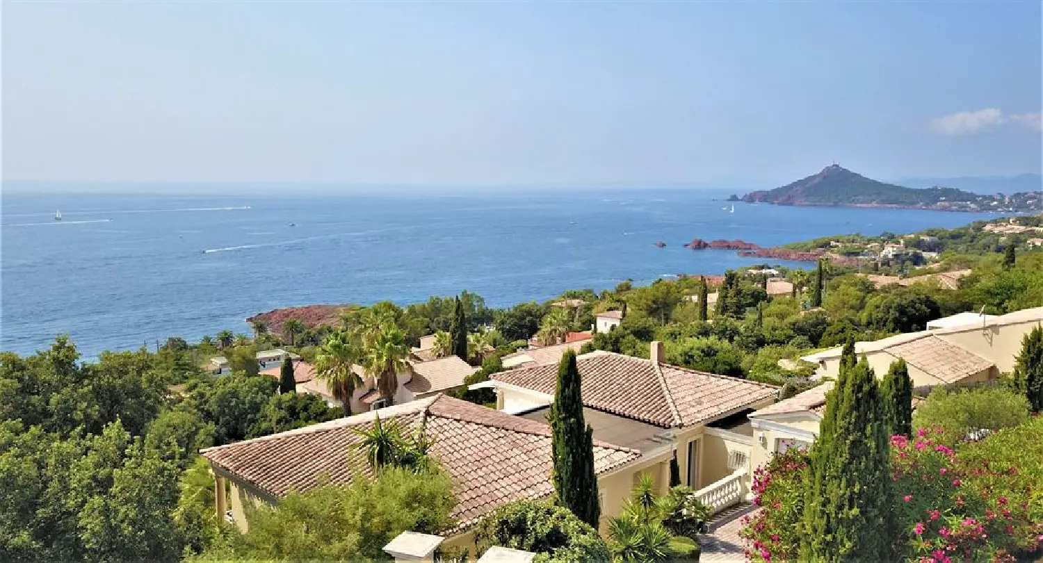  en venta villa Anthéor Var 4