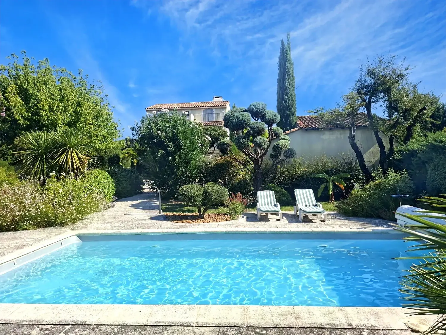  te koop villa Fontvieille Bouches-du-Rhône 1