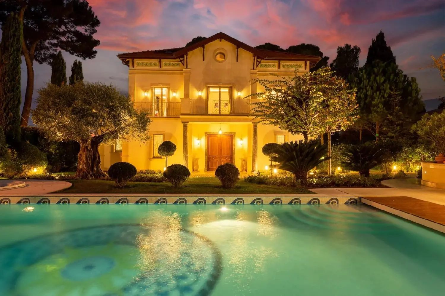  for sale villa Juan-les-Pins Alpes-Maritimes 1