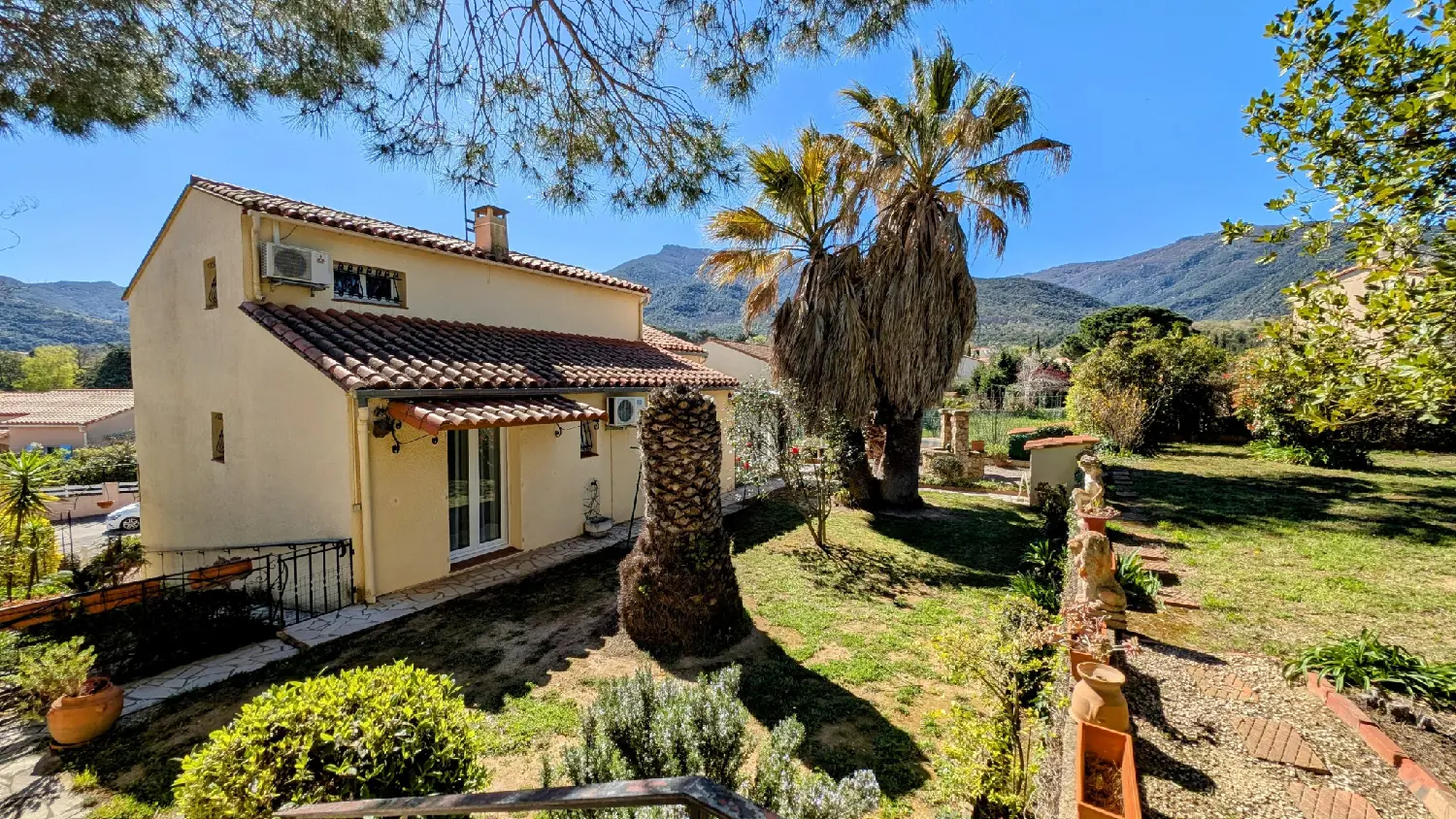  for sale villa Laroque-des-Albères Pyrénées-Orientales 1