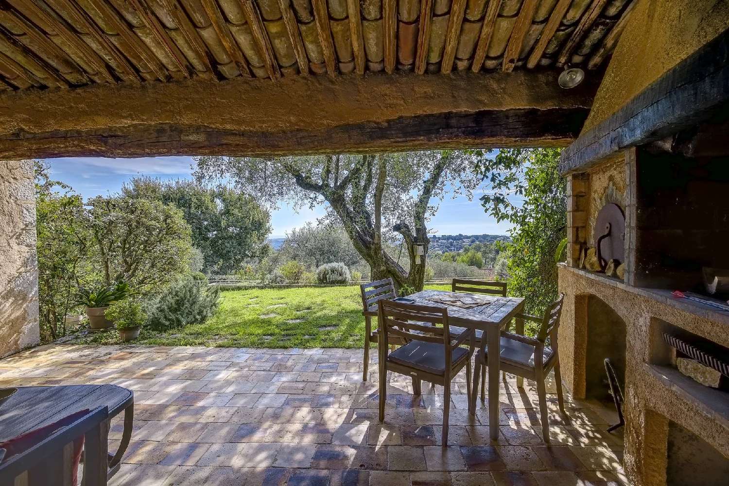  te koop villa Le Rouret Alpes-Maritimes 3