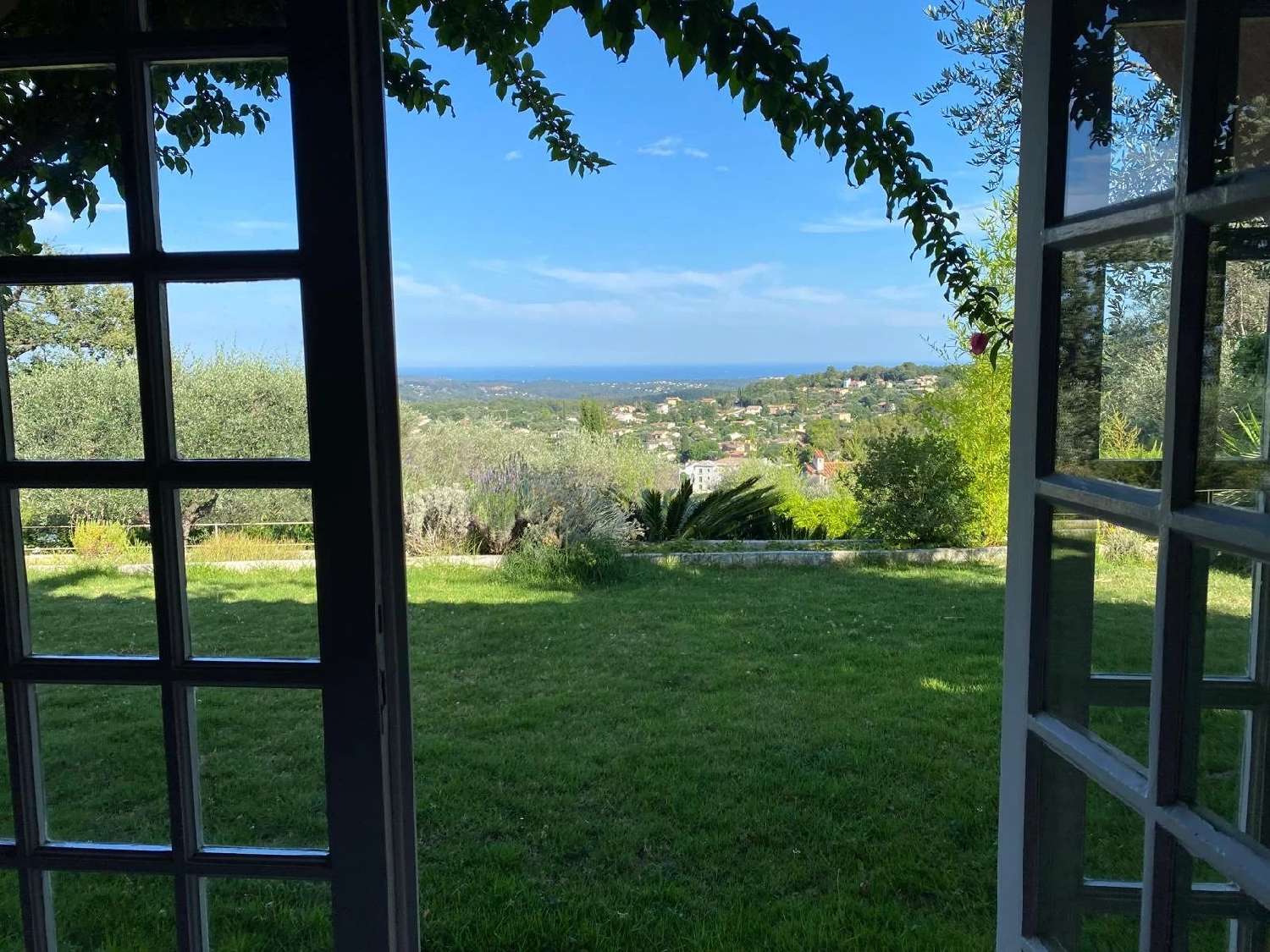  te koop villa Le Rouret Alpes-Maritimes 6