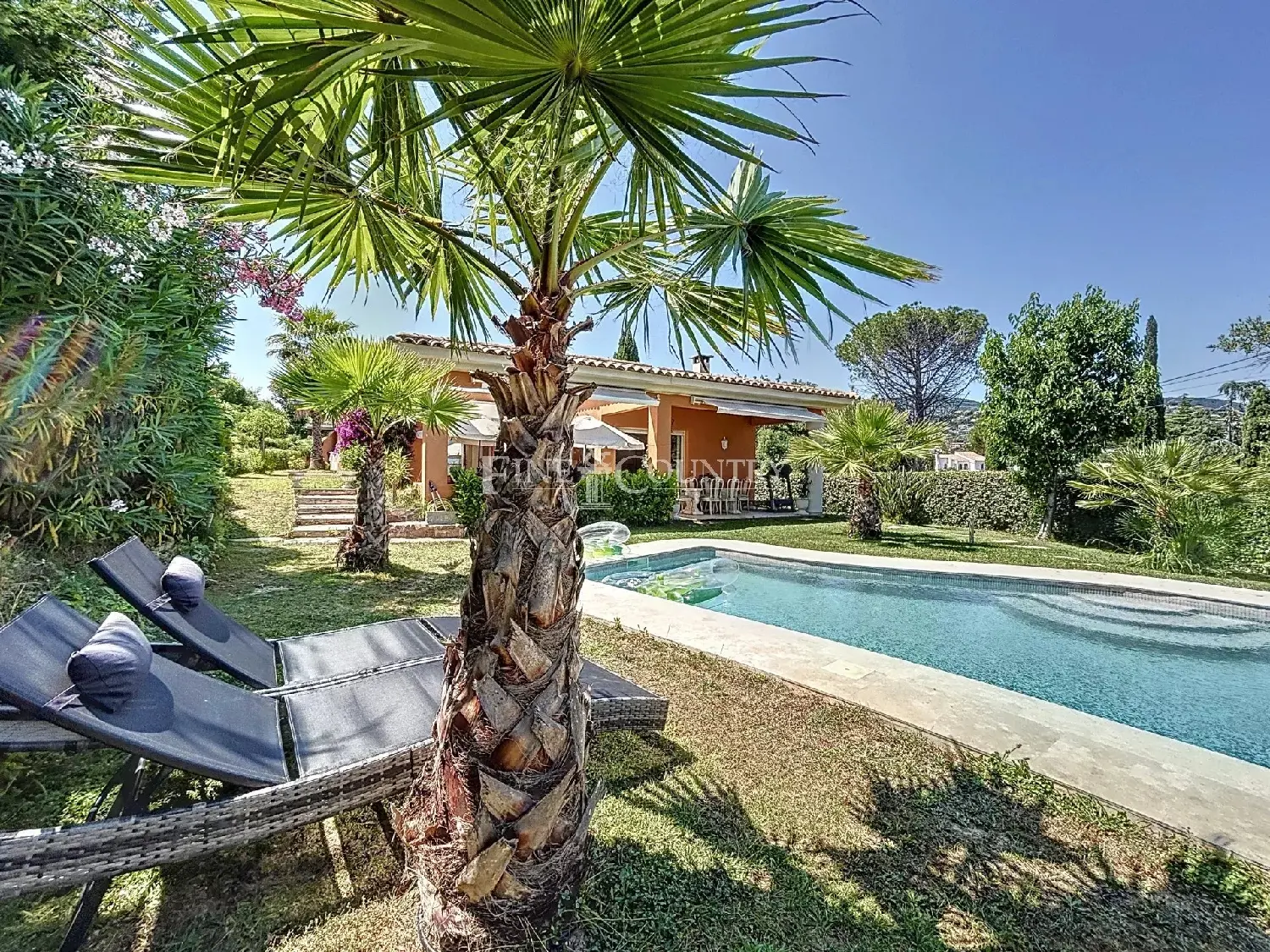  te koop villa Mandelieu-la-Napoule Alpes-Maritimes 1