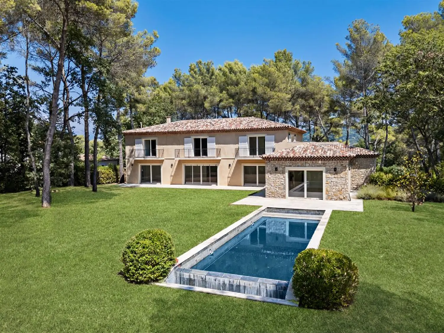  for sale villa Mougins Alpes-Maritimes 4