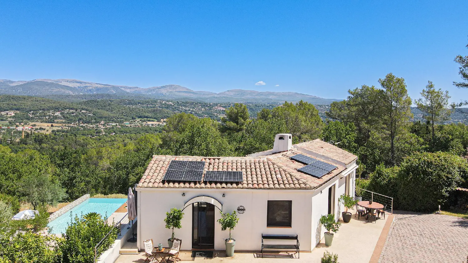  for sale villa Saint-Paul-en-Forêt Var 2