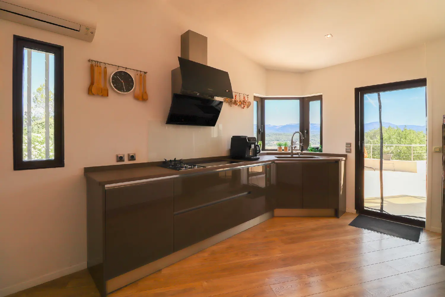  for sale villa Saint-Paul-en-Forêt Var 7