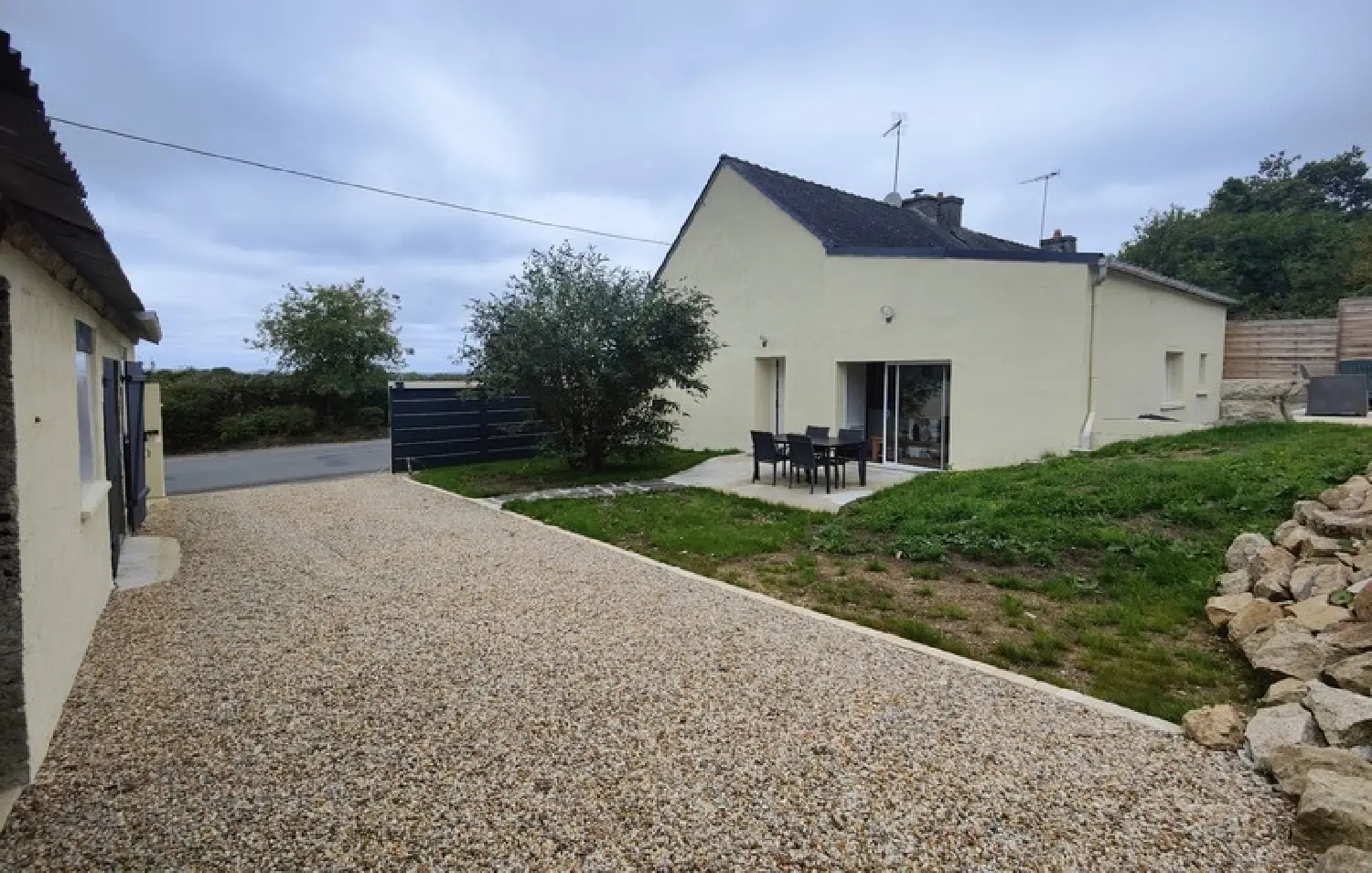 à vendre maison de village Glomel Côtes-d'Armor 4