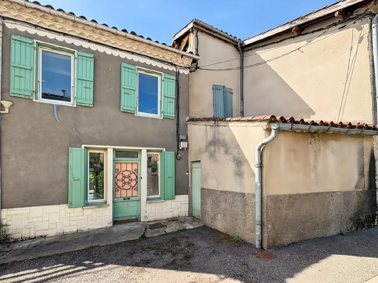  te koop dorpshuis Gondrin Gers 1
