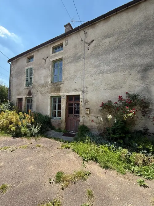 Montbard Côte-d'Or dorpshuis foto 7136699