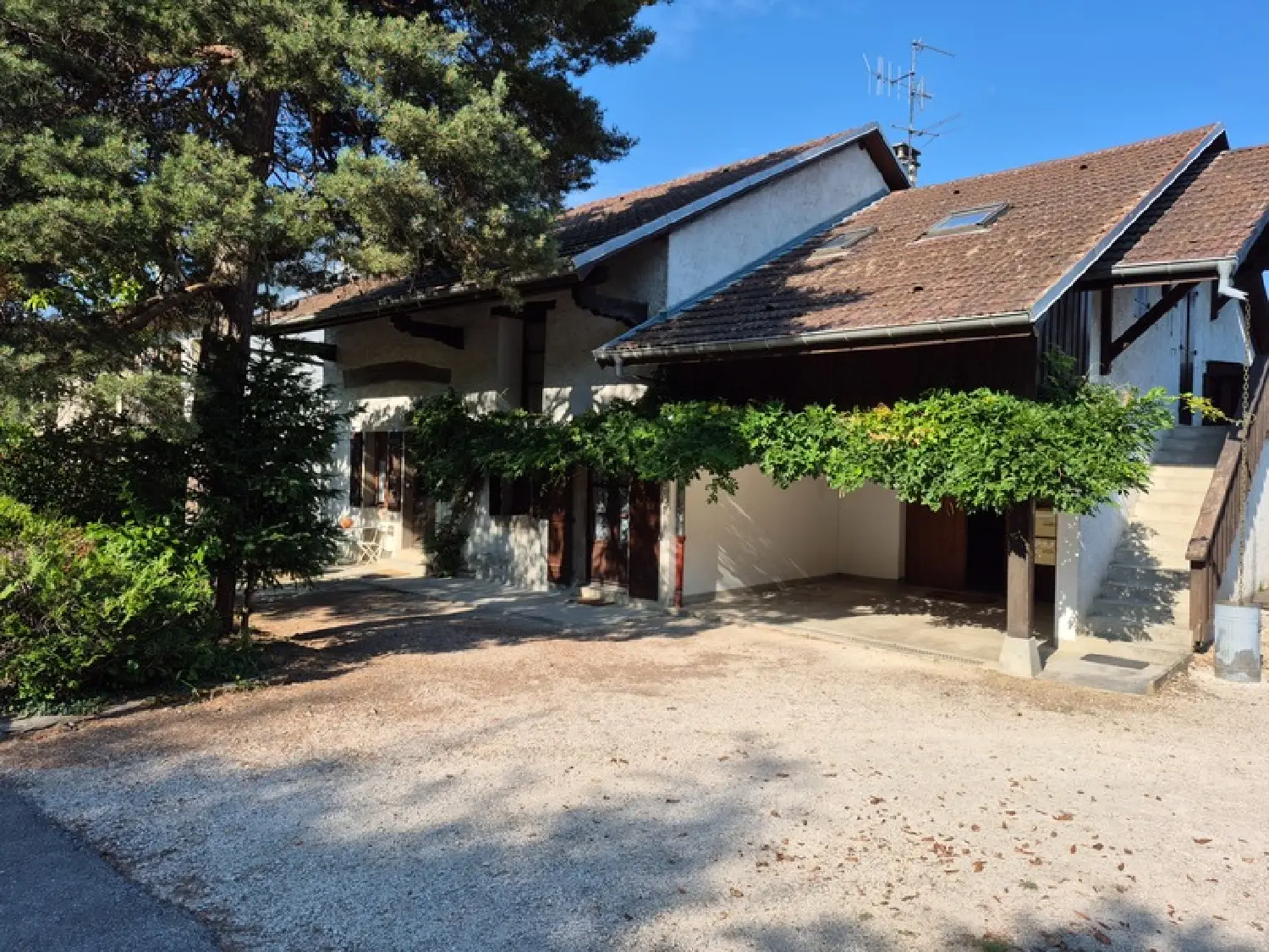  en venta casa de pueblo Saint-Cergues Haute-Savoie 1