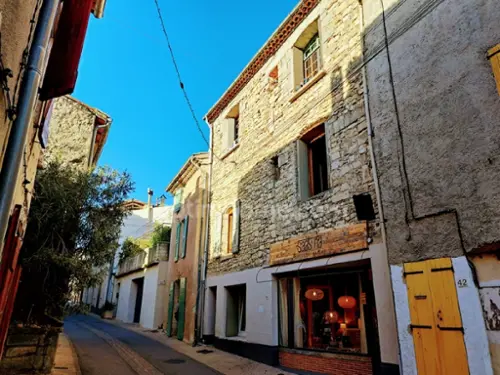 Saint-Michel-l'Observatoire Alpes-de-Haute-Provence dorpshuis foto 7135881