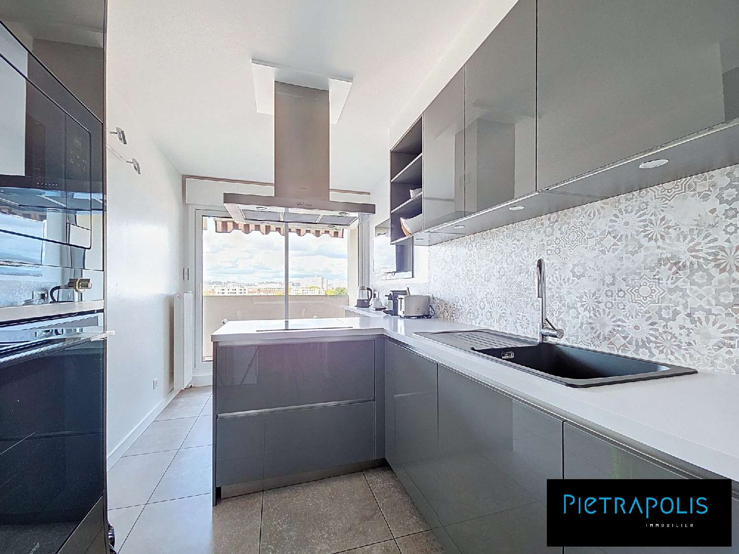  for sale apartment Lyon 8e Arrondissement Rhône 4