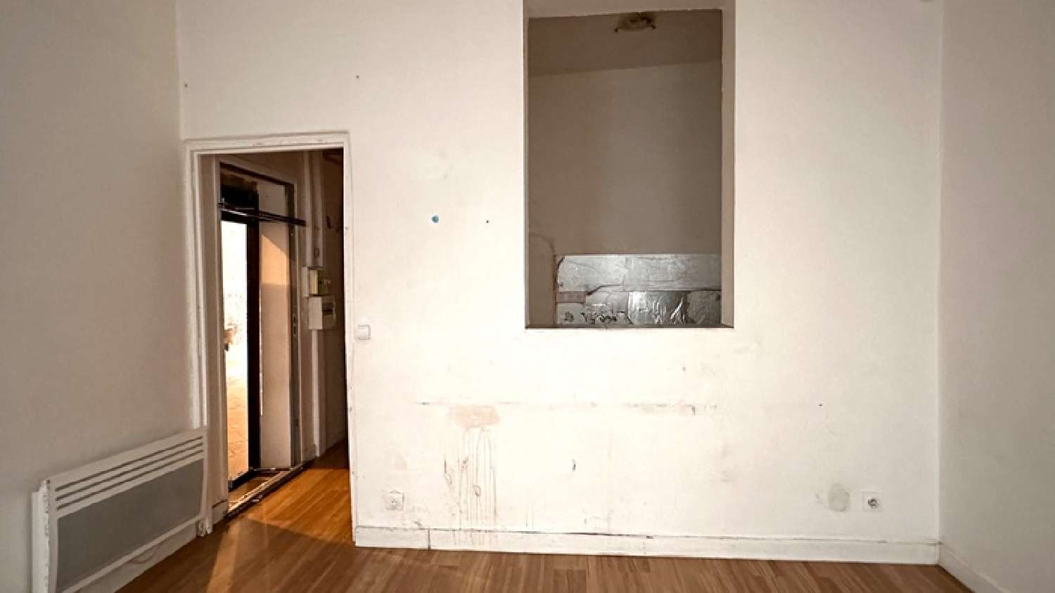  te koop appartement Paris 18e Arrondissement Parijs (Seine) 2