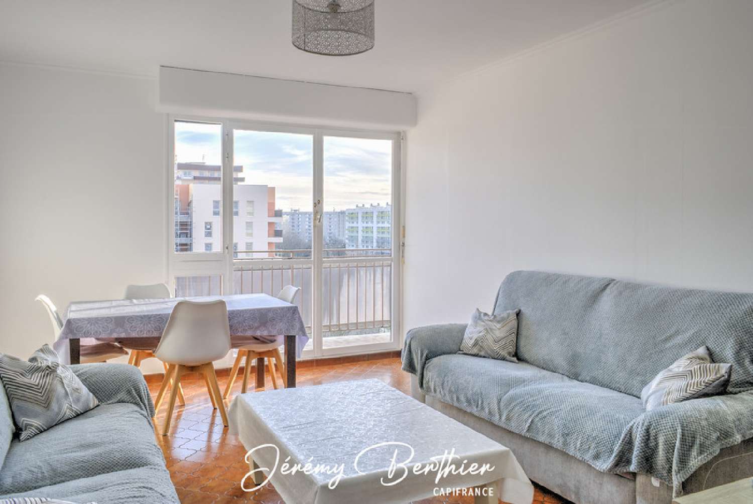  for sale apartment Rillieux-La-Pape Rhône 1