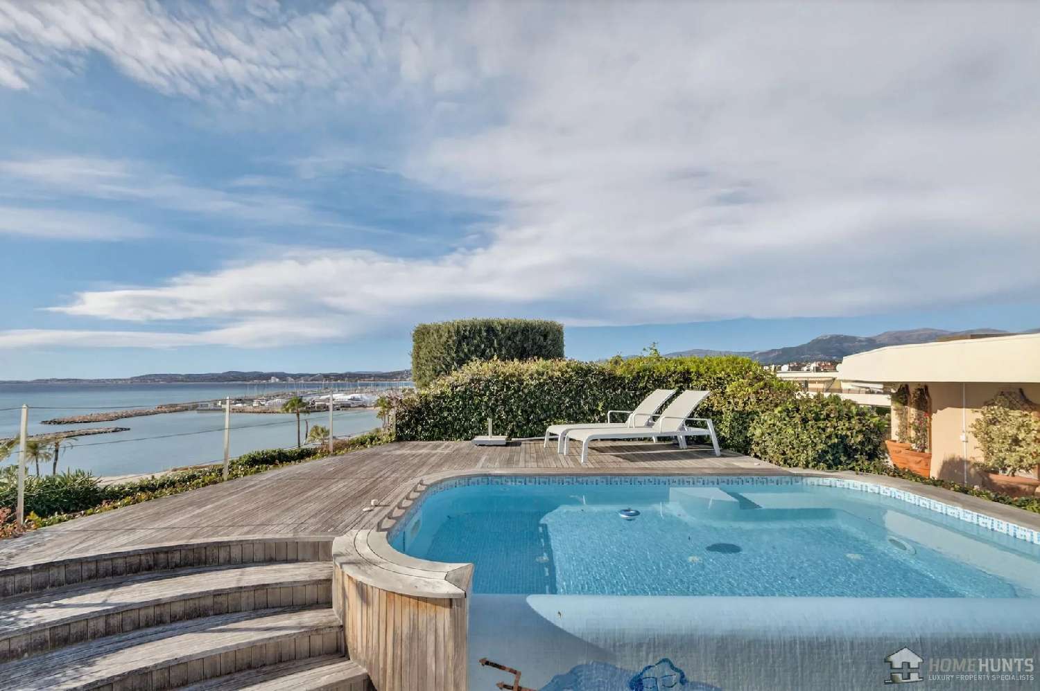 à vendre appartement Saint-Laurent-du-Var Alpes-Maritimes 2