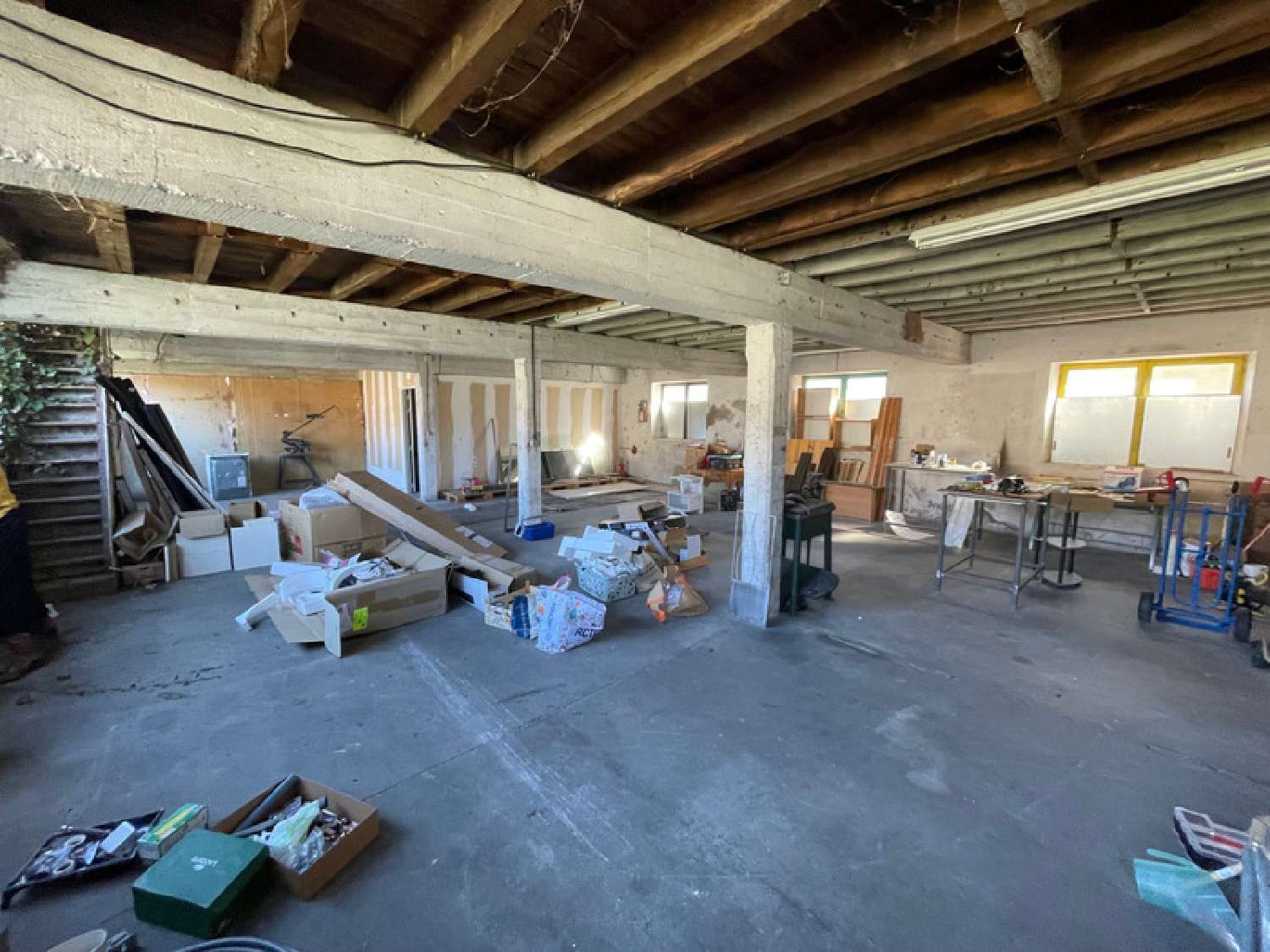  for sale barn L'Isle-d'Espagnac Charente 4