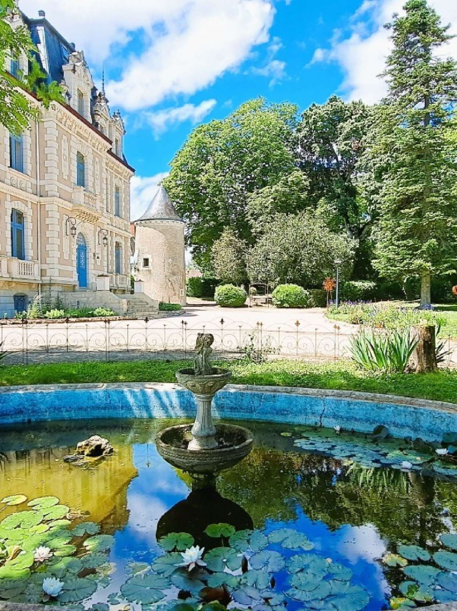  à vendre château Tours Indre-et-Loire 2