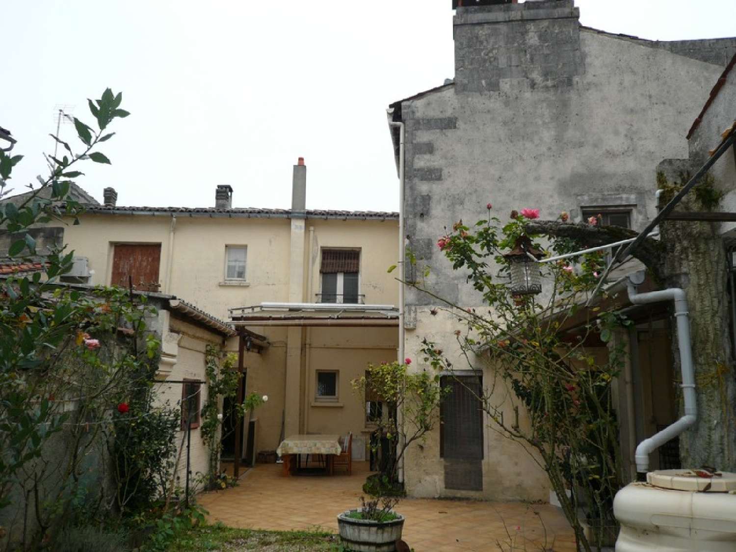  for sale city house Cognac Charente 1