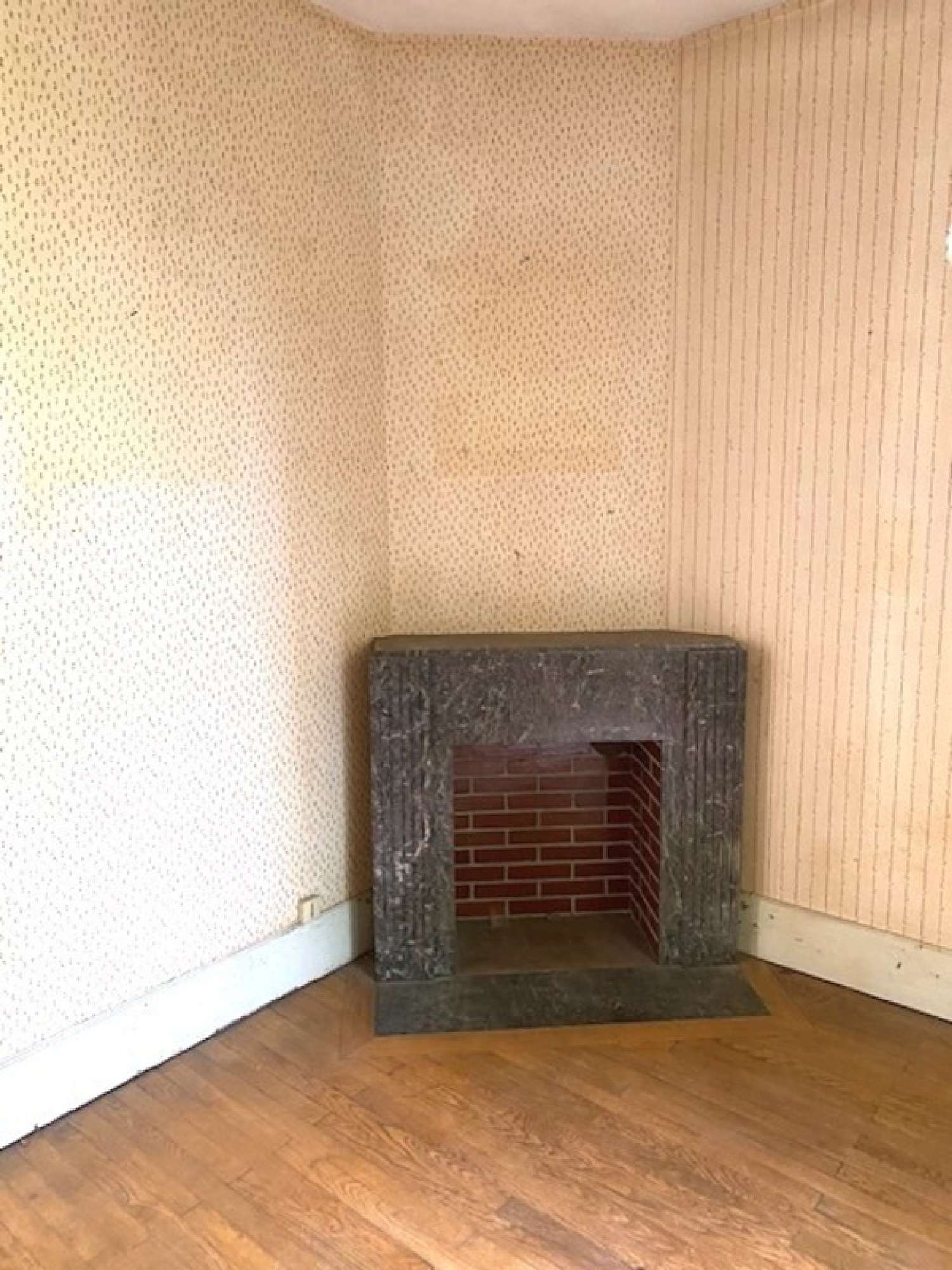  te koop stadshuis Lons-le-Saunier Jura 6