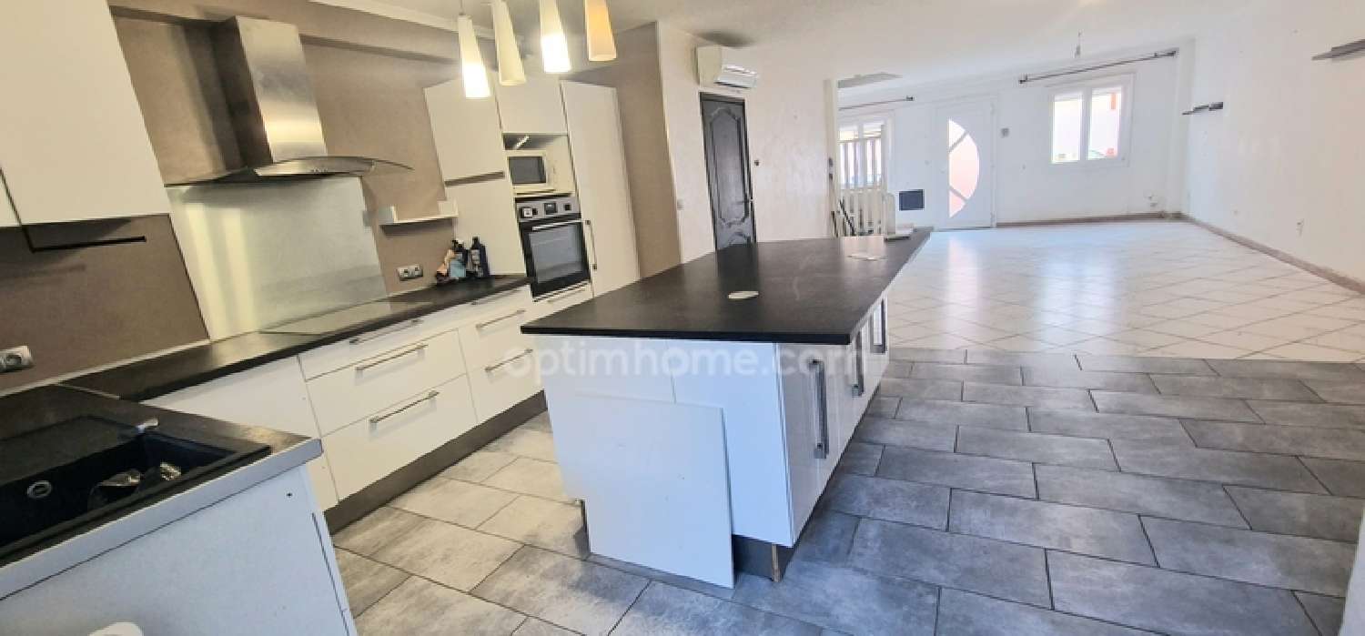 te koop stadshuis Port-de-Bouc Bouches-du-Rhône 2