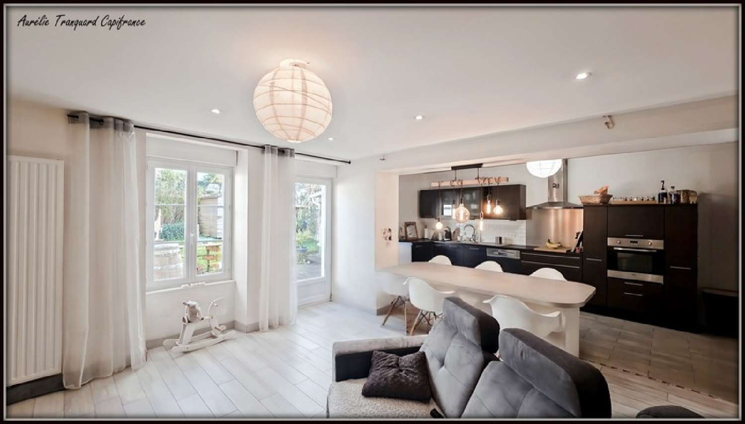  for sale city house Saint-Jean-d'Angély Charente-Maritime 1