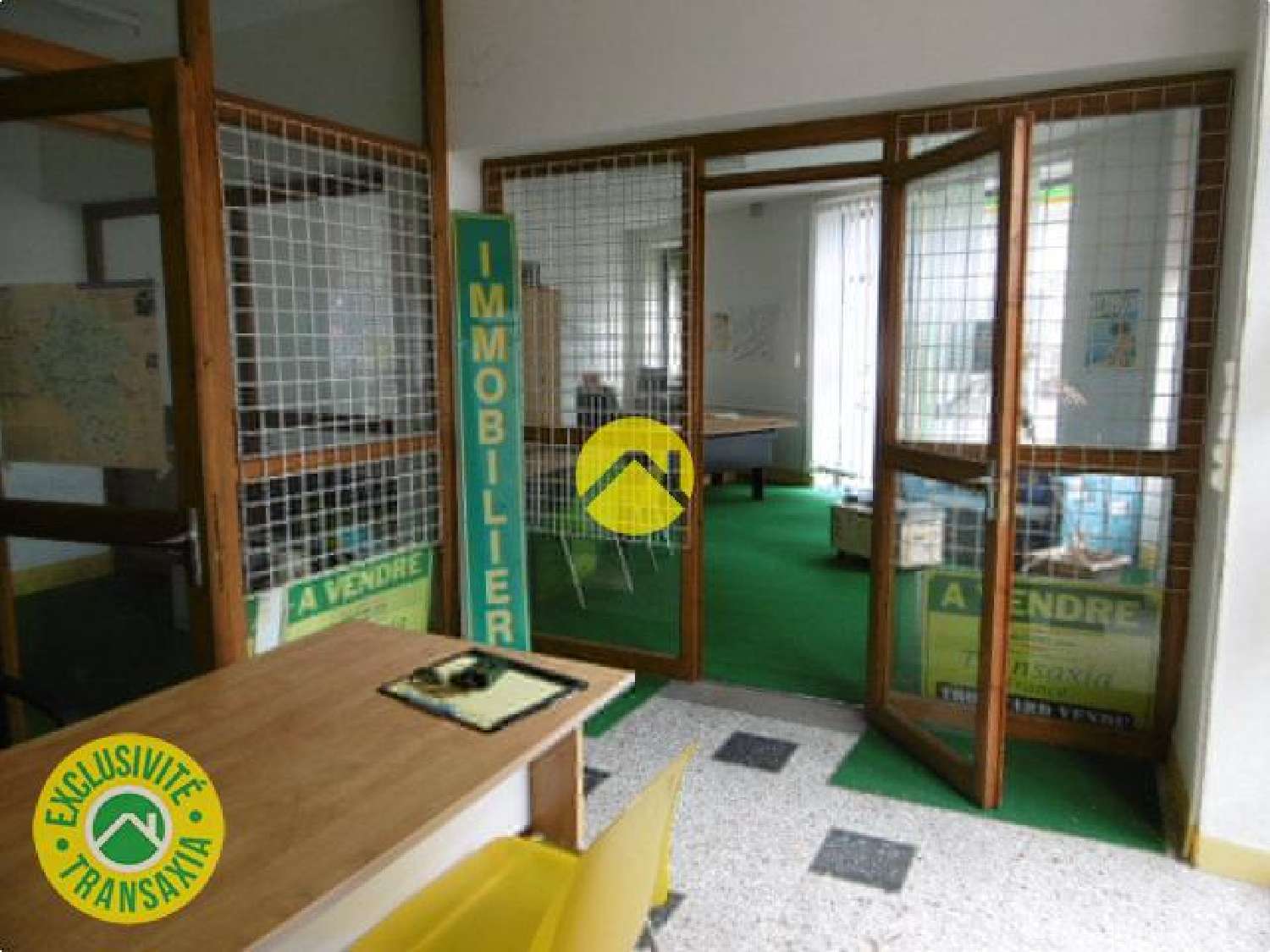  for sale commercial Bélâbre Indre 2