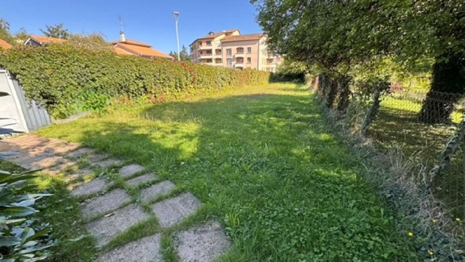 te koop bedrijfsruimte/ kantoor Charnay-lès-Mâcon Saône-et-Loire 2