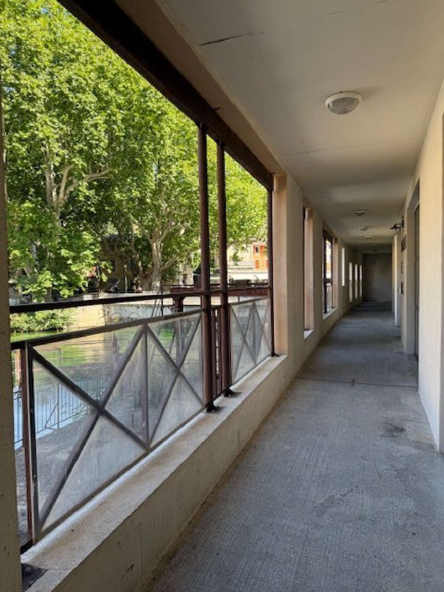  en venta local comercial Fontaine-de-Vaucluse Vaucluse 2