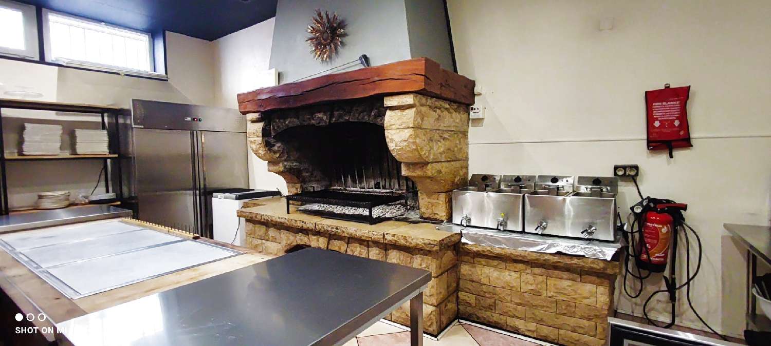  te koop bedrijfsruimte/ kantoor Les Costes-Gozon Aveyron 7