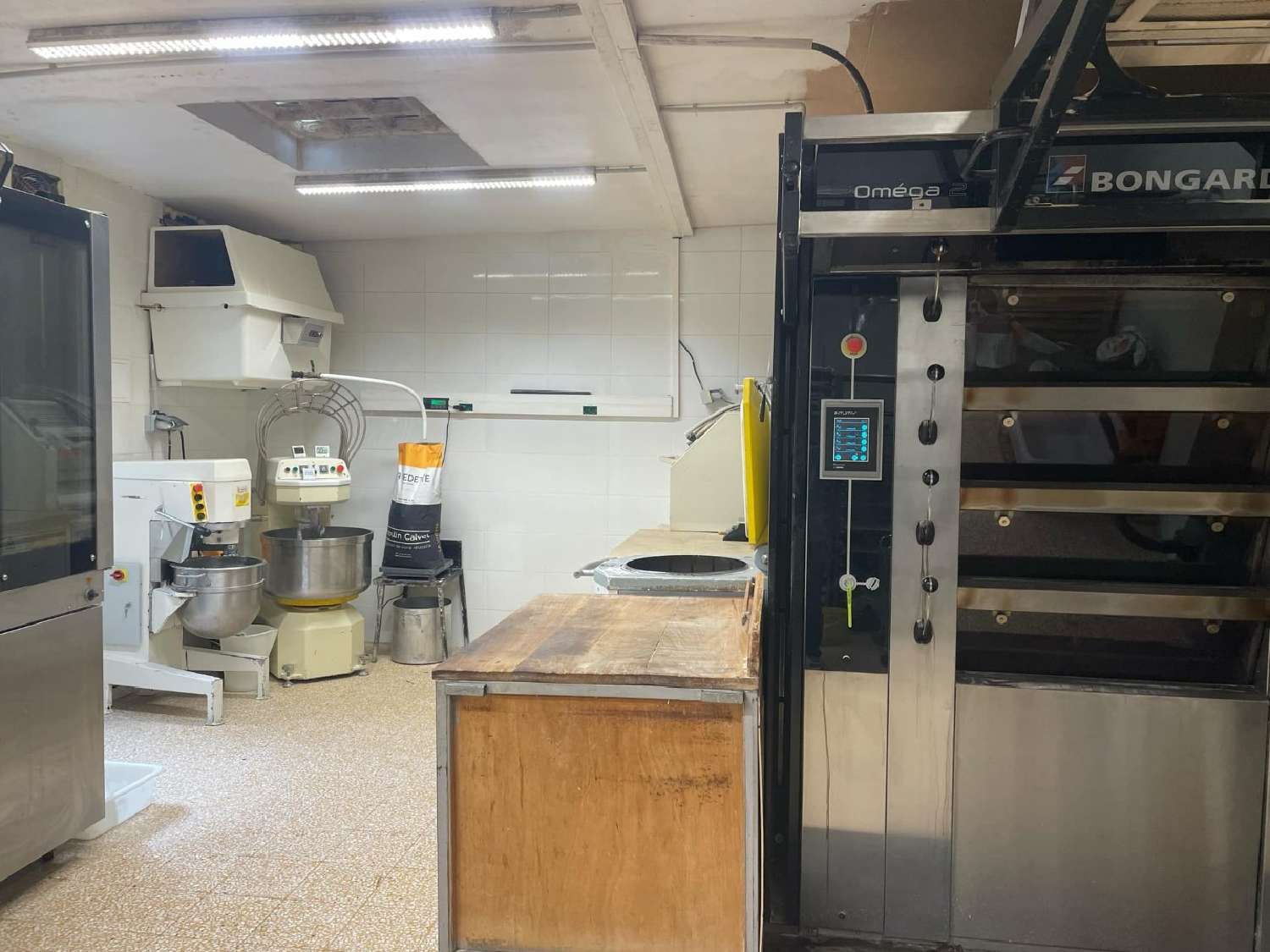  te koop bedrijfsruimte/ kantoor Maraussan Hérault 4