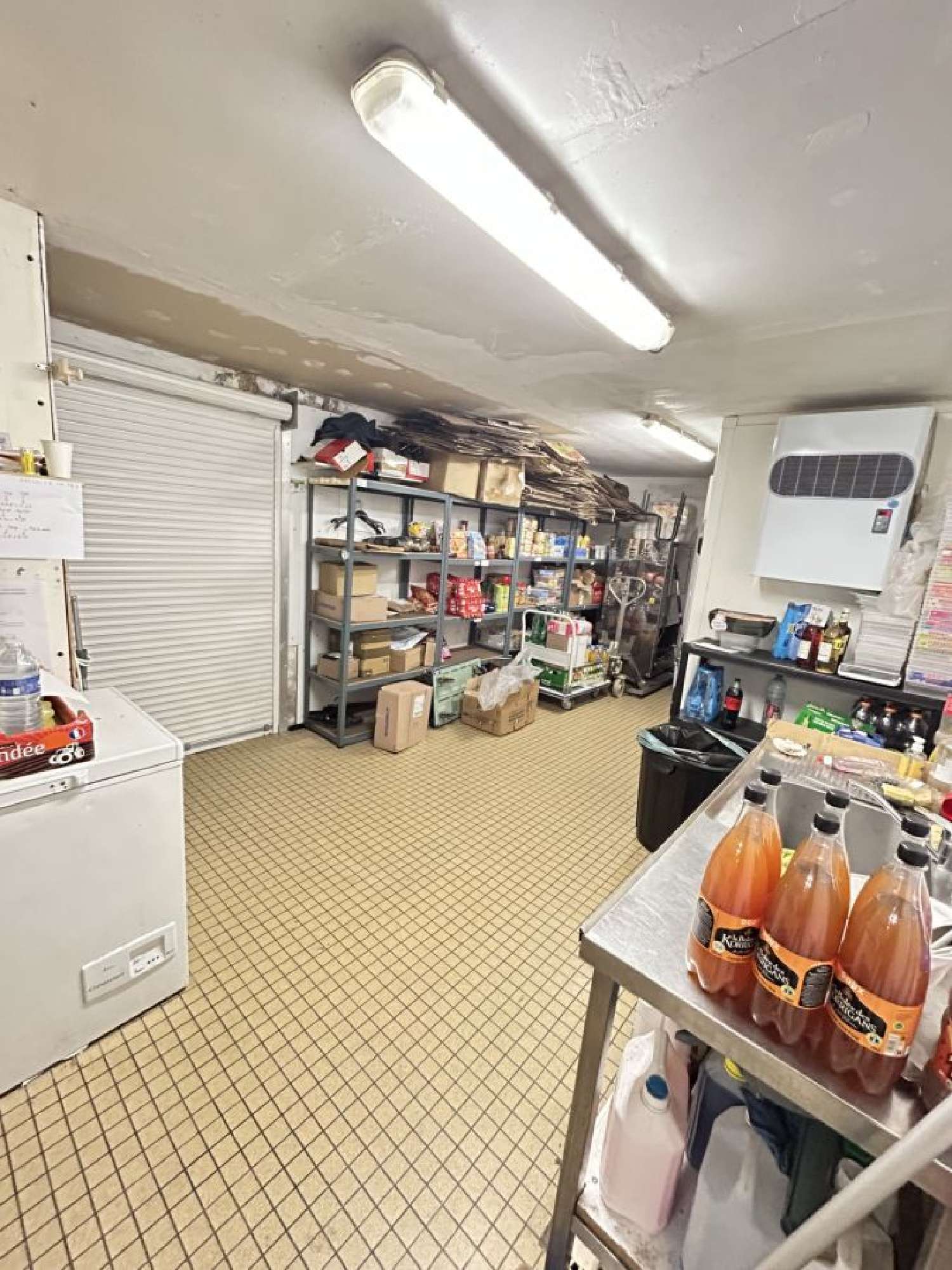  à vendre commerce Montournais Vendée 4