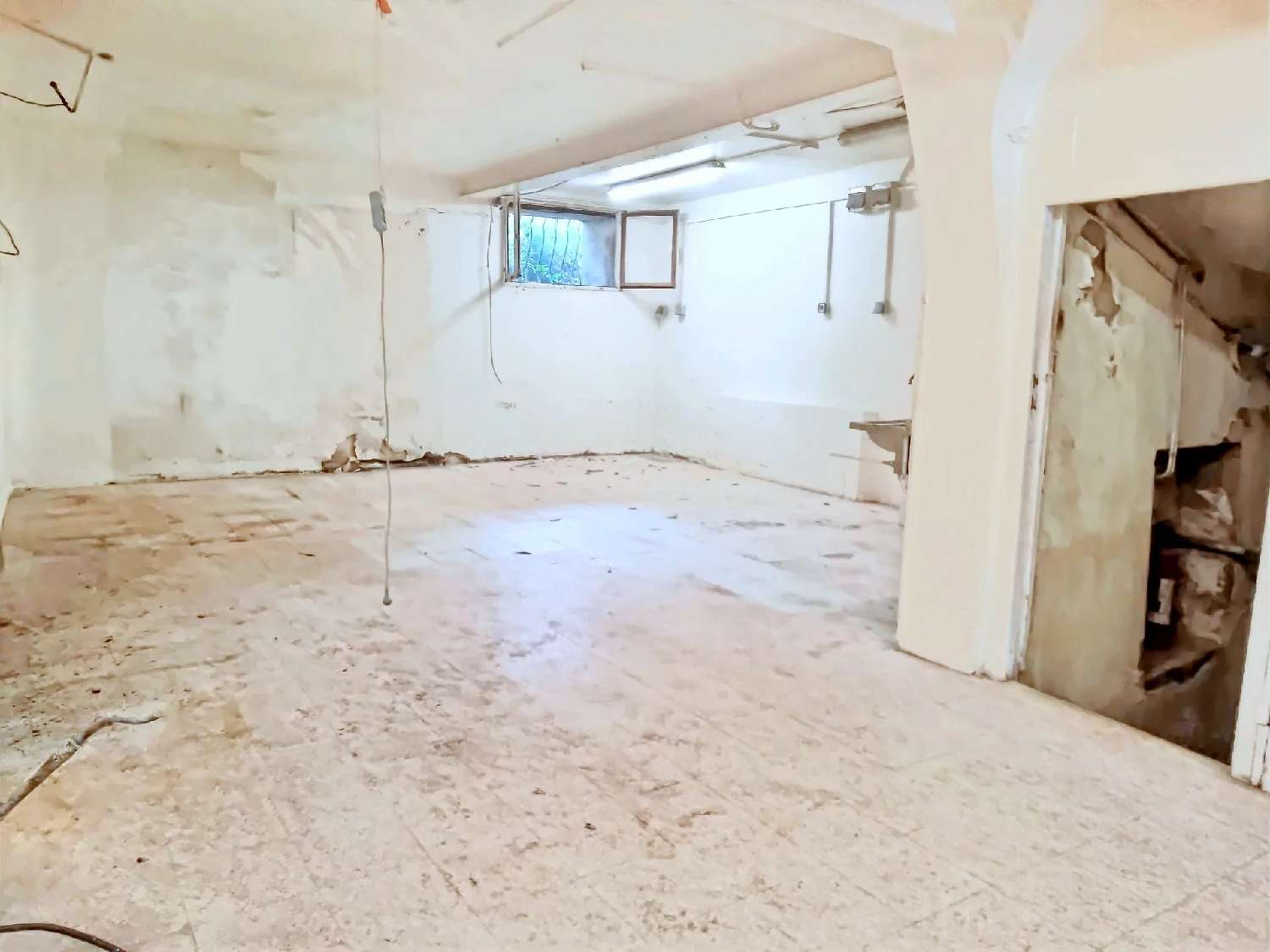  for sale commercial Ollioules Var 3