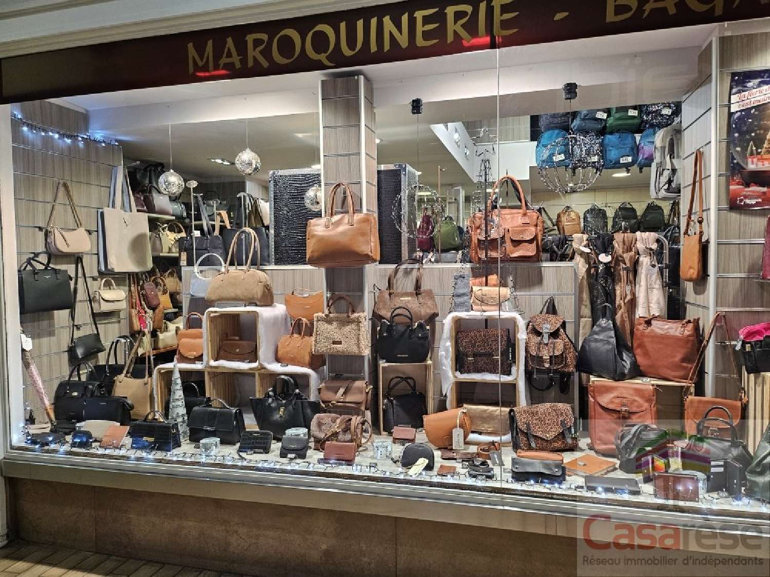  for sale commercial Vichy Allier 2